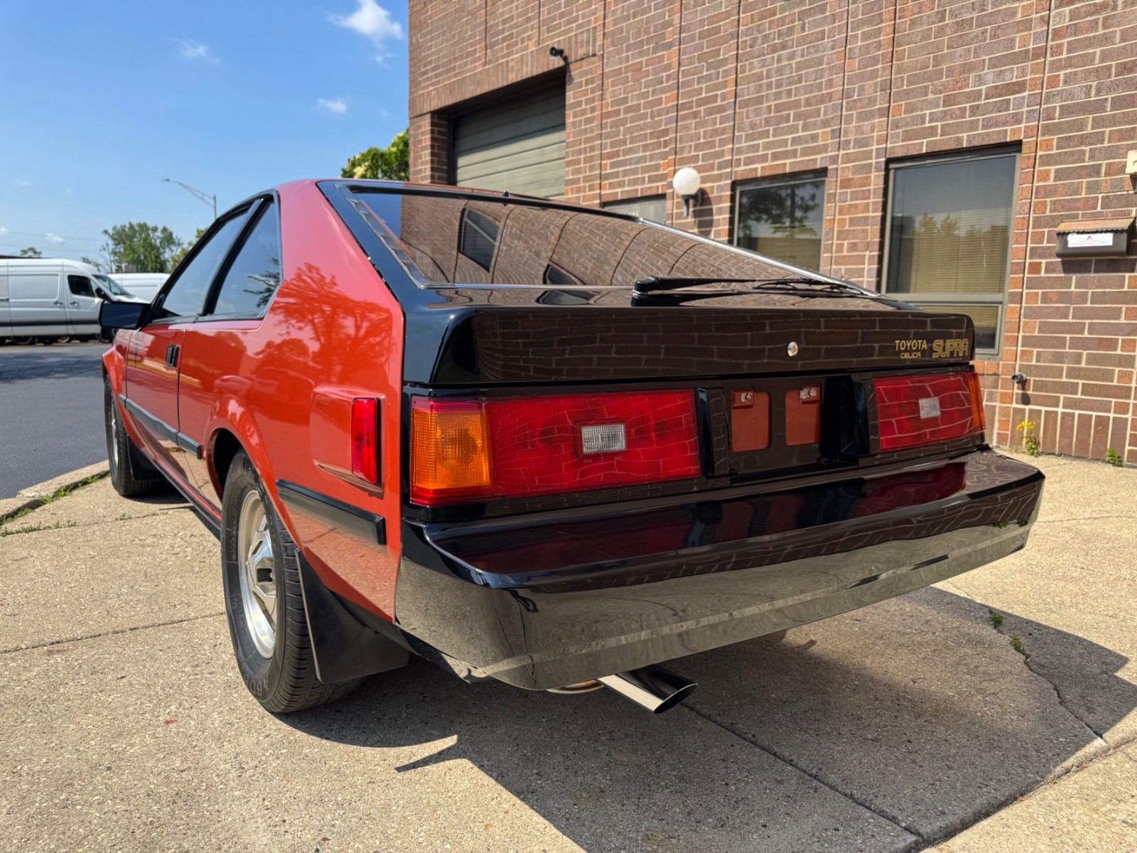 Toyota-Supra-1982-4