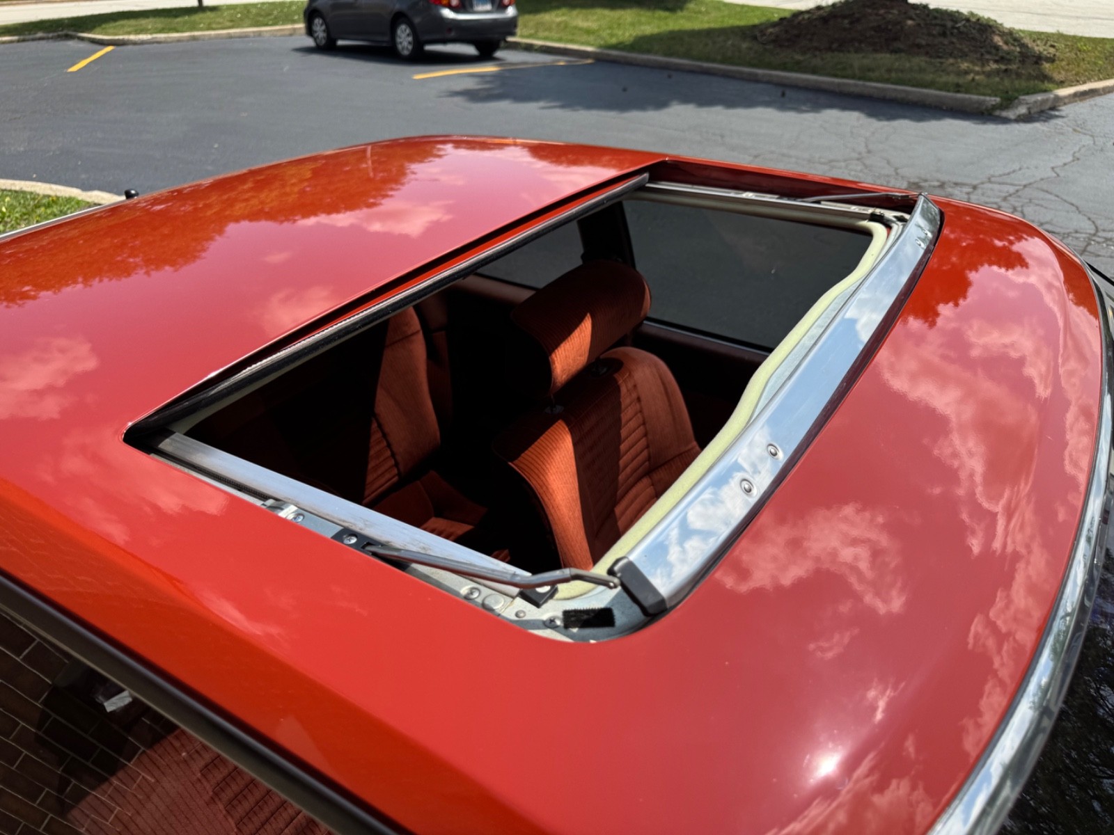Toyota-Supra-1982-5