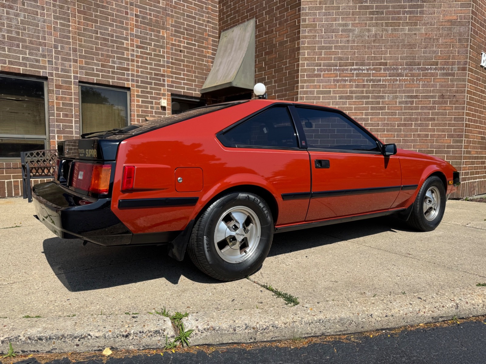 Toyota-Supra-1982-7