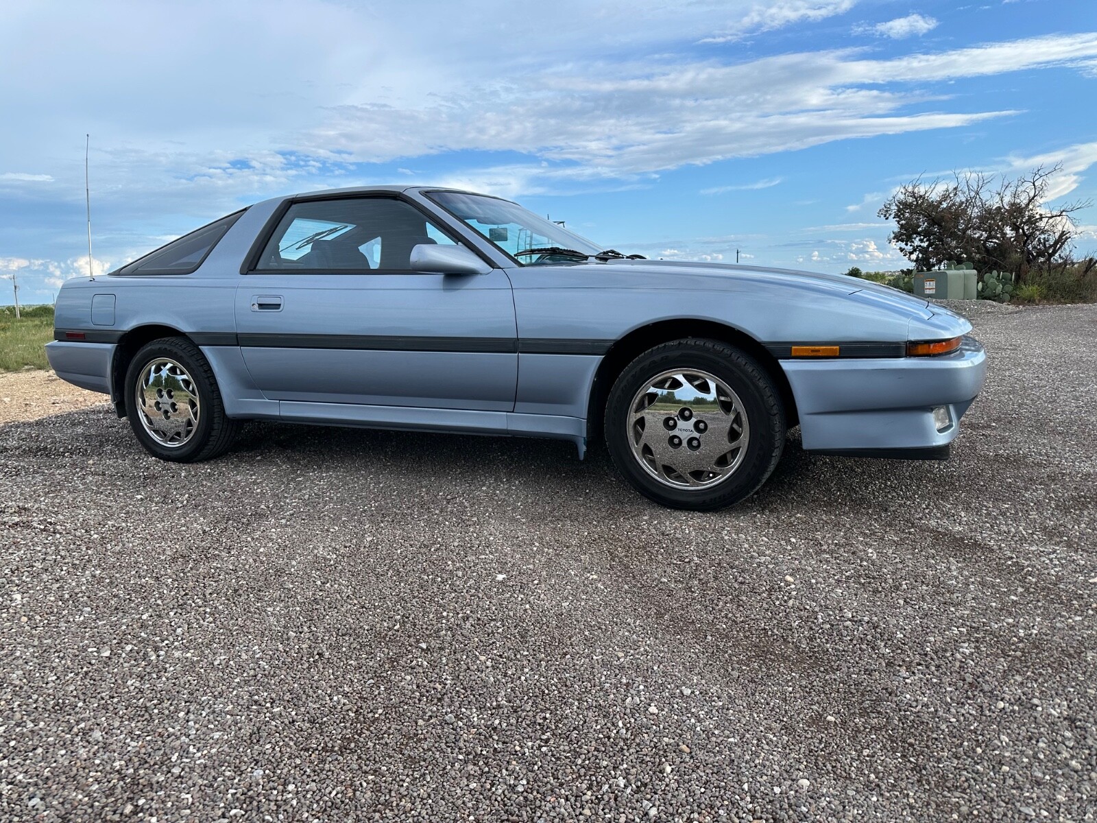 Toyota-Supra-1987-2