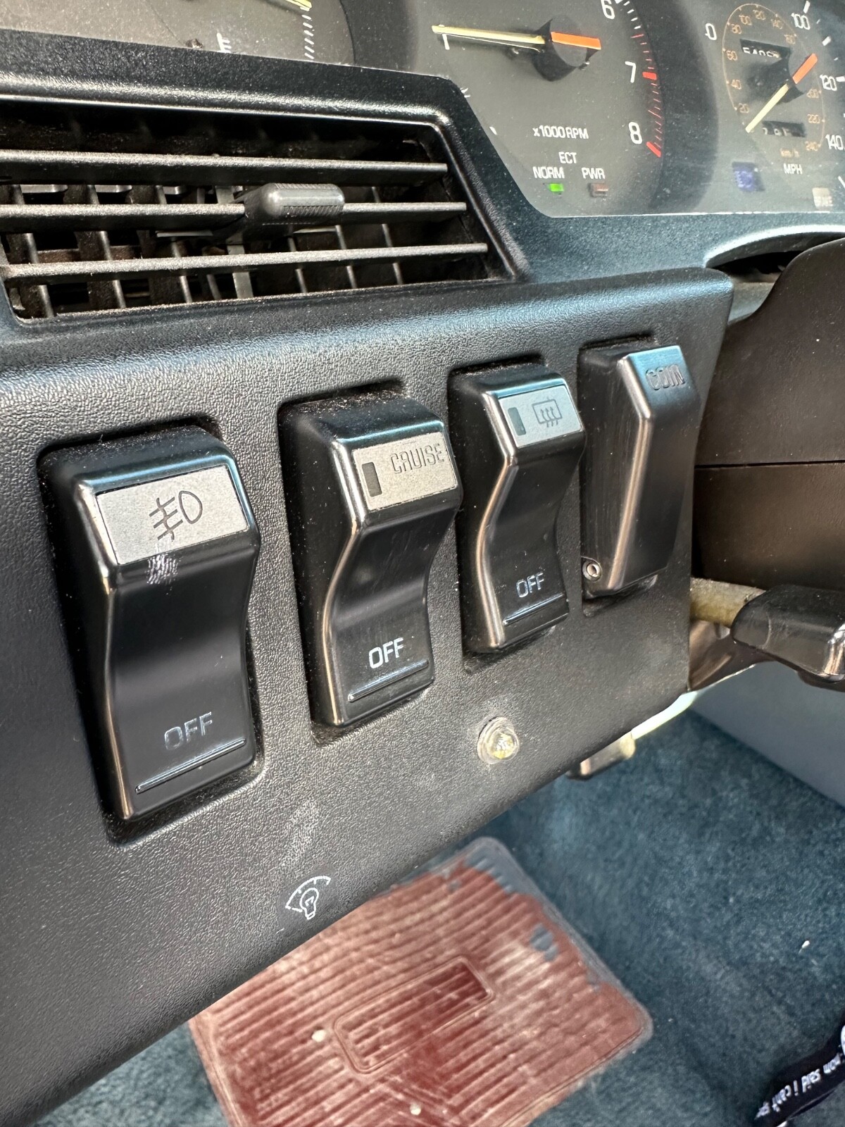 Toyota-Supra-1987-25