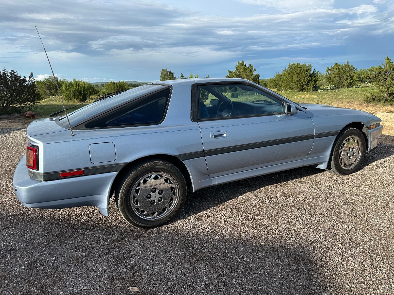 Toyota-Supra-1987-31