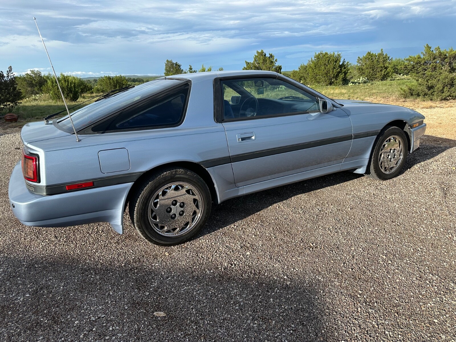 Toyota-Supra-1987-9