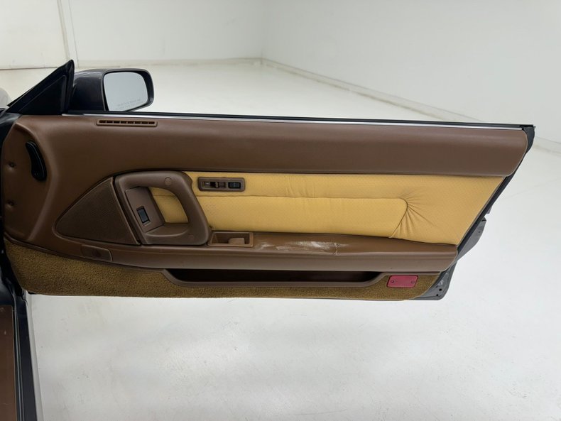 Toyota-Supra-1990-Granite-Gray-Saddle-25