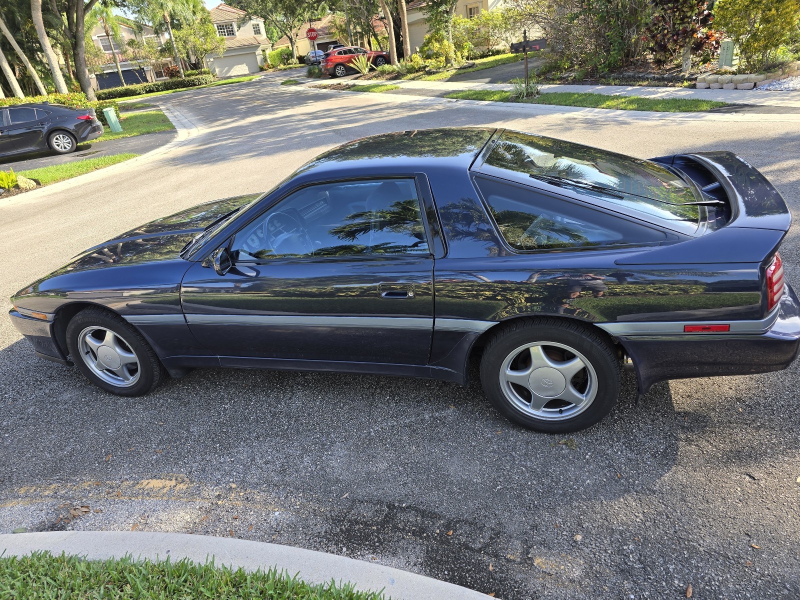 Toyota-Supra-1990-Hatchback-1