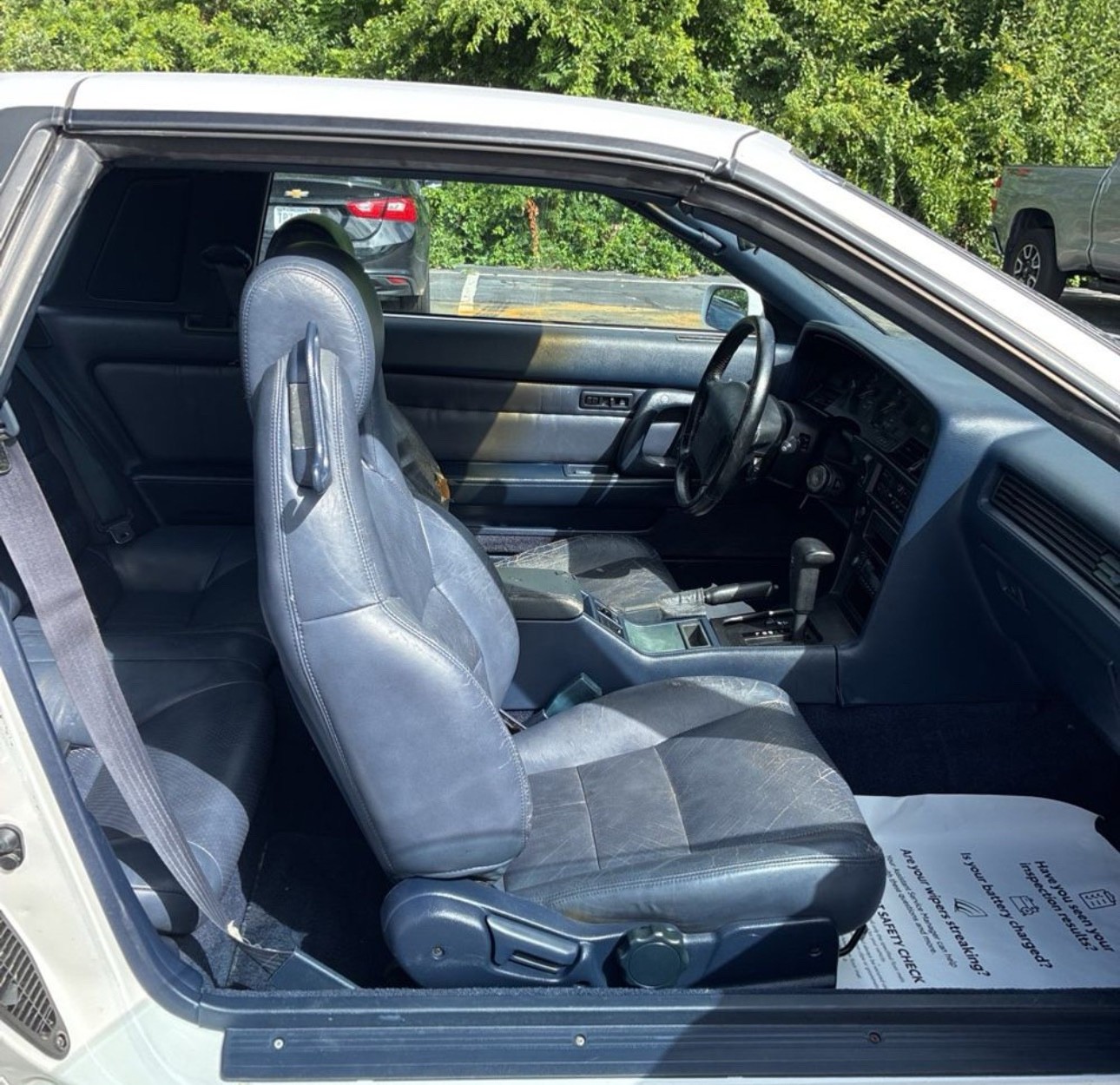 Toyota-Supra-1990-Hatchback-14