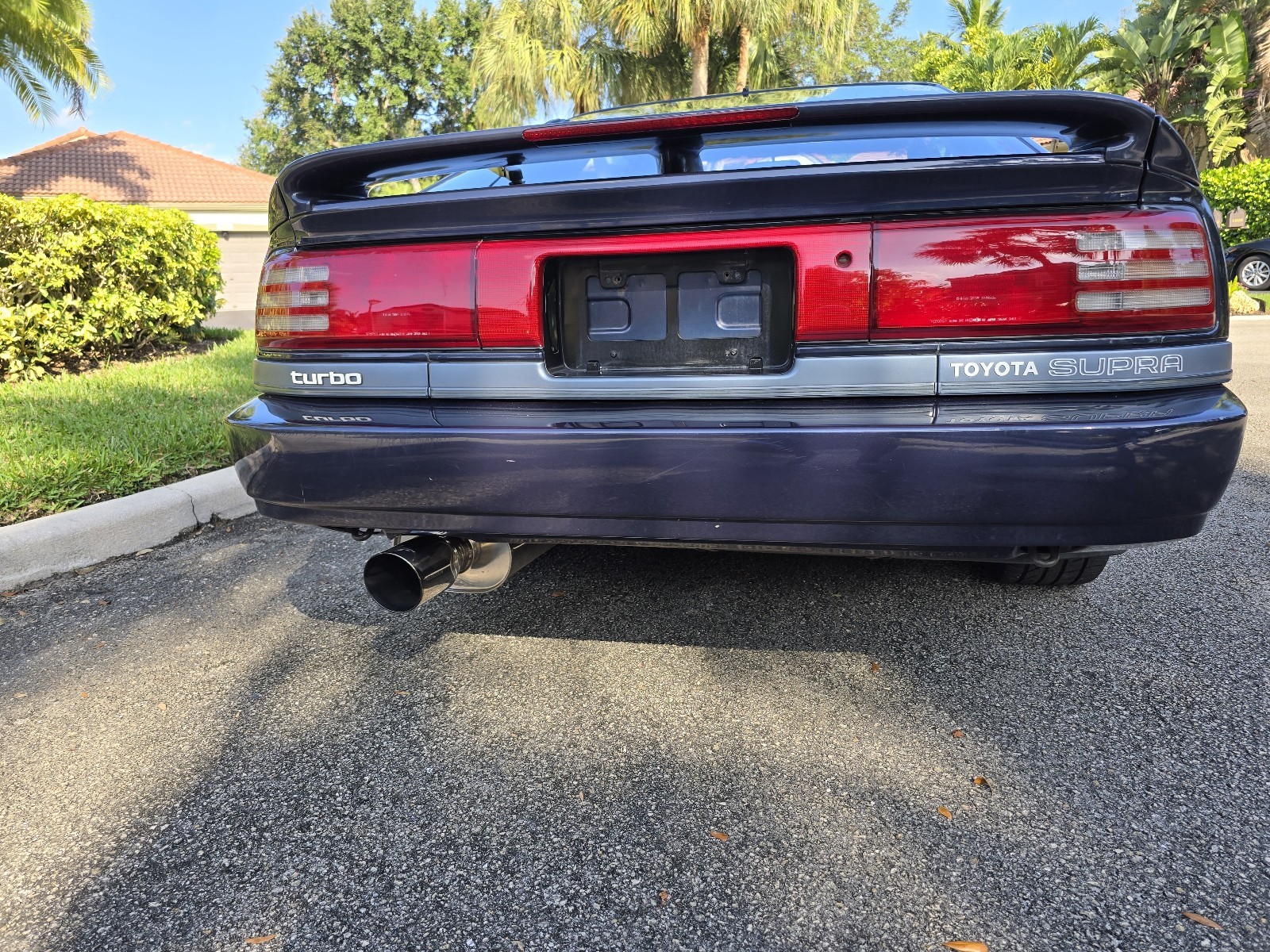 Toyota-Supra-1990-Hatchback-2