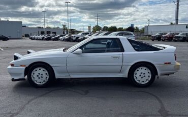 Toyota-Supra-1990-Hatchback-3