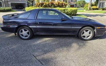 Toyota-Supra-1990-Hatchback-4