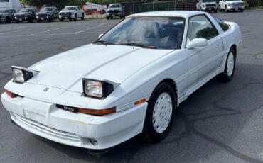 Toyota-Supra-1990-Hatchback-4