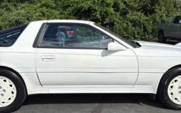 Toyota-Supra-1990-Hatchback-5