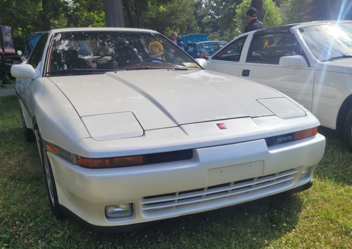 Toyota-Supra-1990-Pearl-White-Maroon-Leather-5