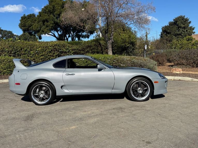 Toyota-Supra-1993-Gray-black-3