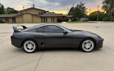 Toyota-Supra-1993-Hatchback-11