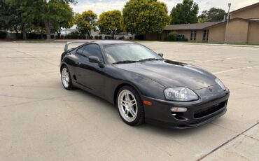 Toyota-Supra-1993-Hatchback-12
