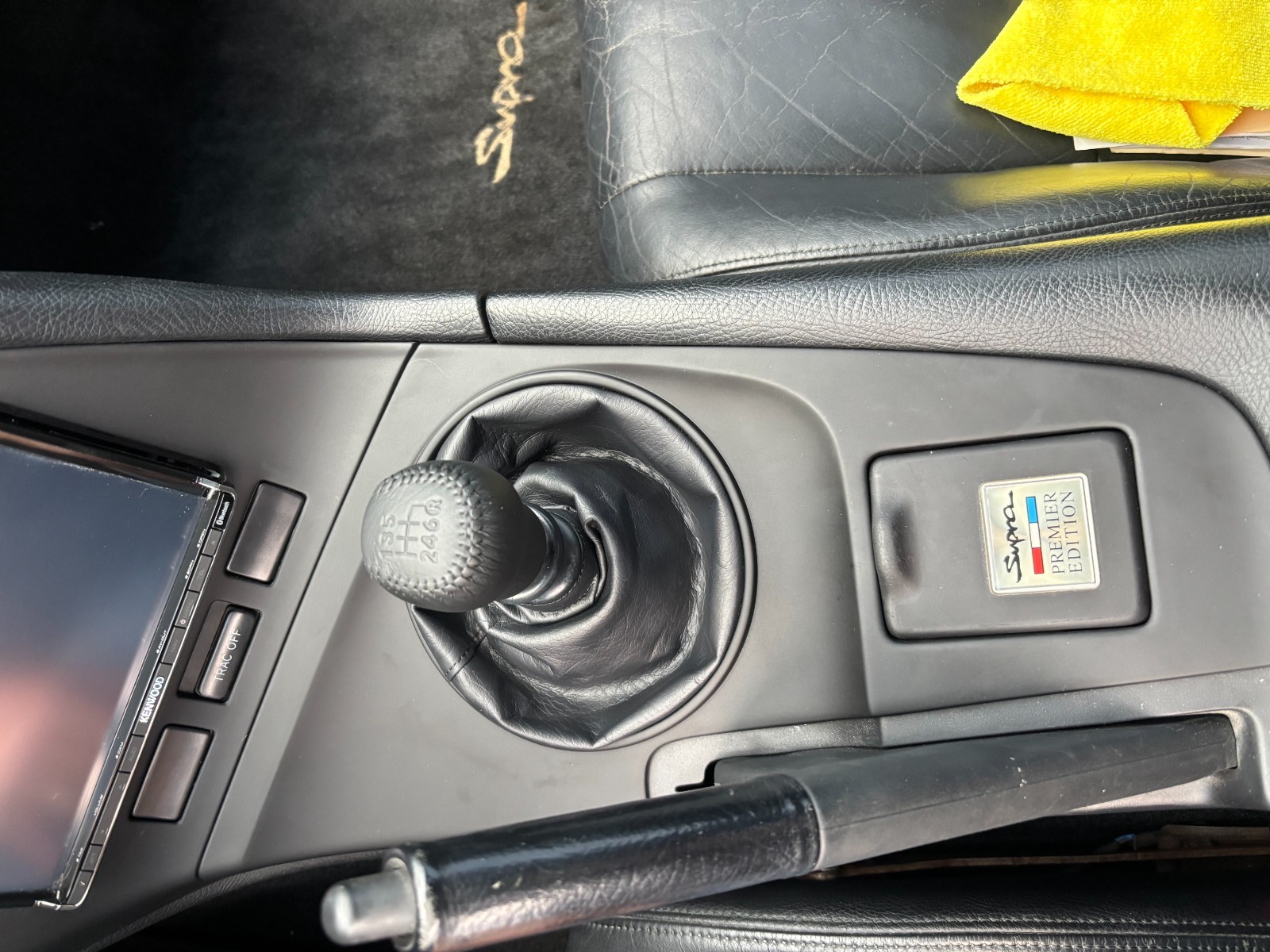 Toyota-Supra-1993-Hatchback-25