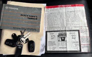 Toyota-Supra-1993-Hatchback-33