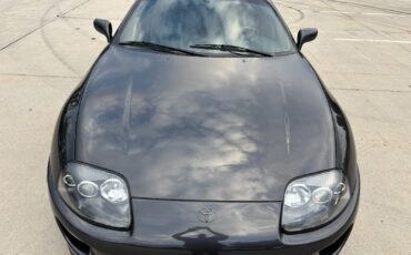 Toyota-Supra-1993-Hatchback-9