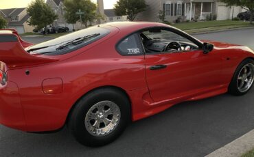Toyota-Supra-1994-3