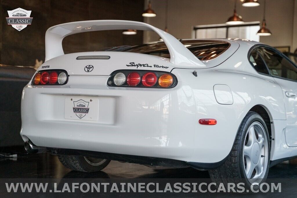 Toyota-Supra-1995-2D-Coupe-27