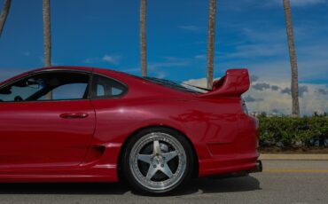 Toyota-Supra-1995-Coupe-10