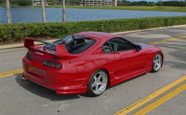 Toyota-Supra-1995-Coupe-15