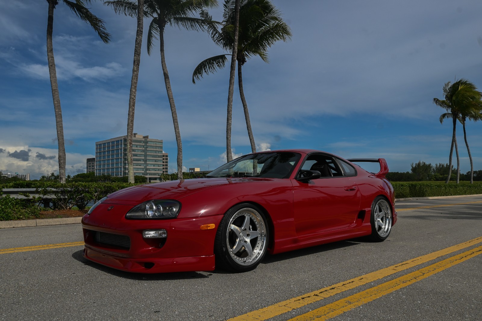 Toyota-Supra-1995-Coupe-2