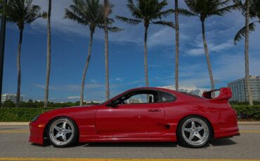 Toyota-Supra-1995-Coupe-8