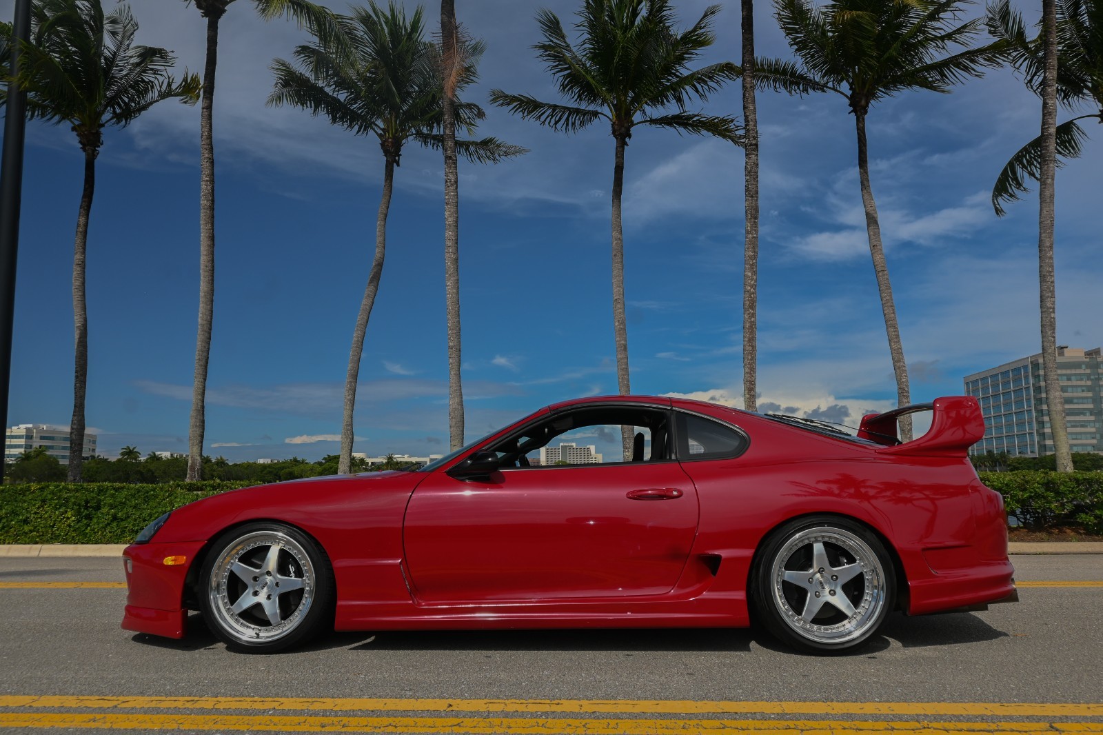 Toyota-Supra-1995-Coupe-8
