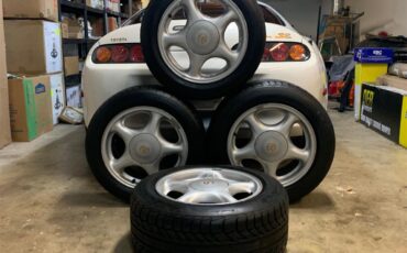 Toyota-Supra-1995-White-Black-23