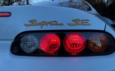 Toyota-Supra-1995-White-Black-30