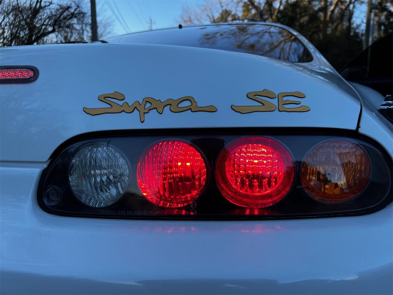 Toyota-Supra-1995-White-Black-30