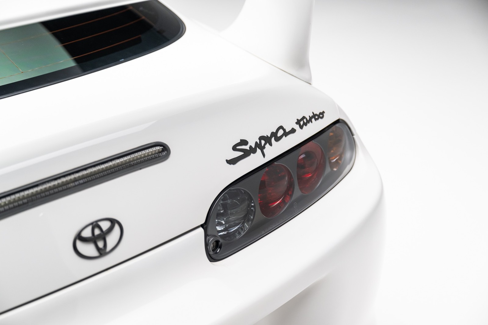 Toyota-Supra-Turbo-Targa-1994-Hatchback-9