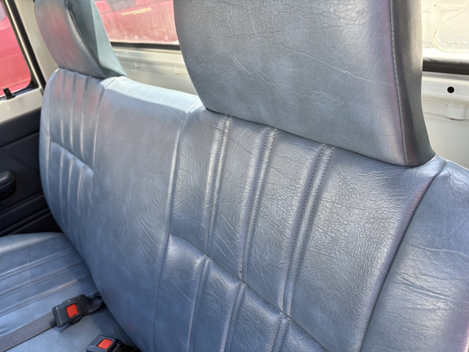 Toyota-Tacoma-1992-9