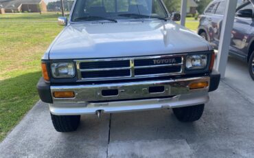 Toyota-Truck-1988-Silver-Silver-5
