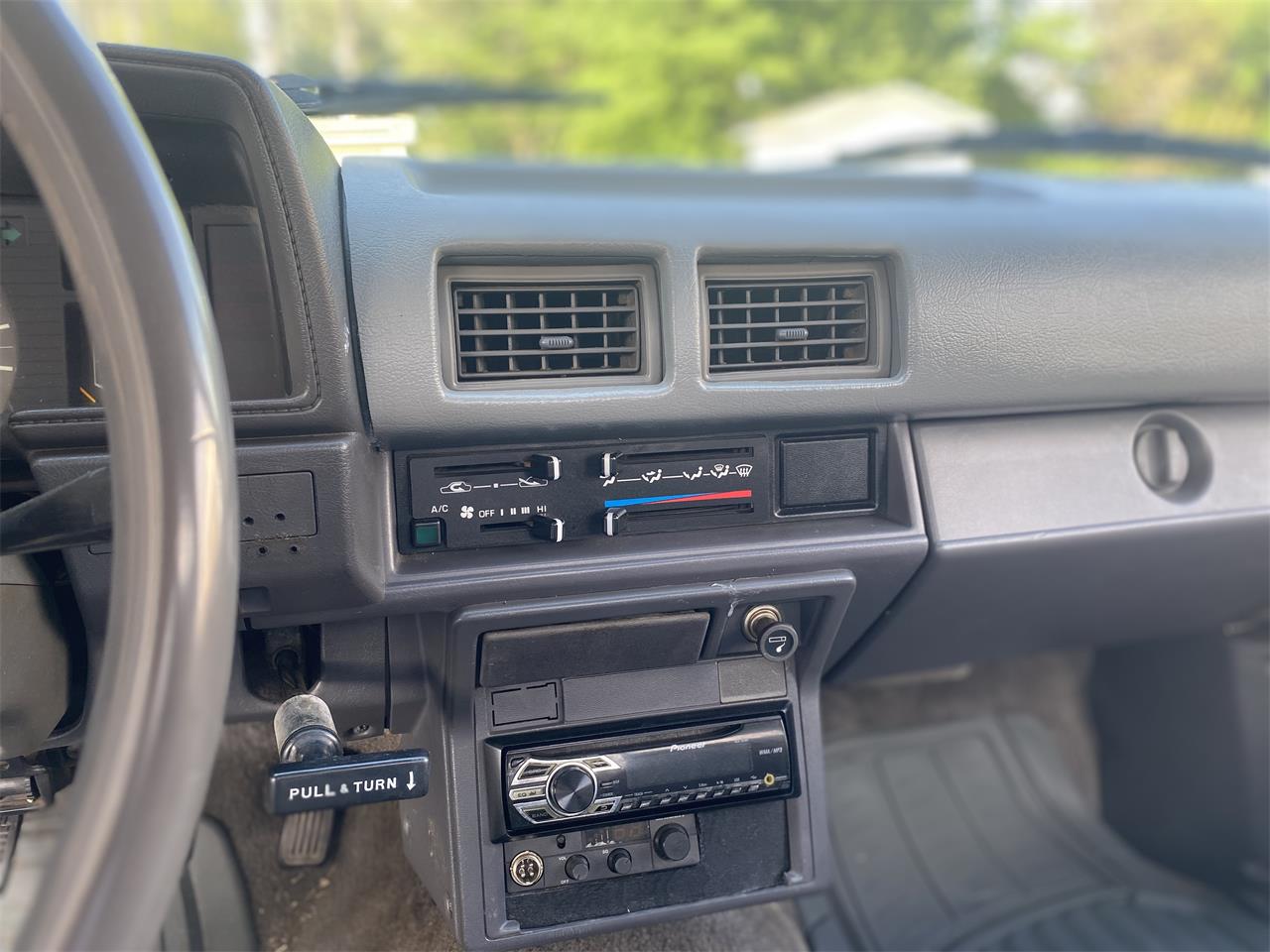 Toyota-Truck-1988-Silver-Silver-8