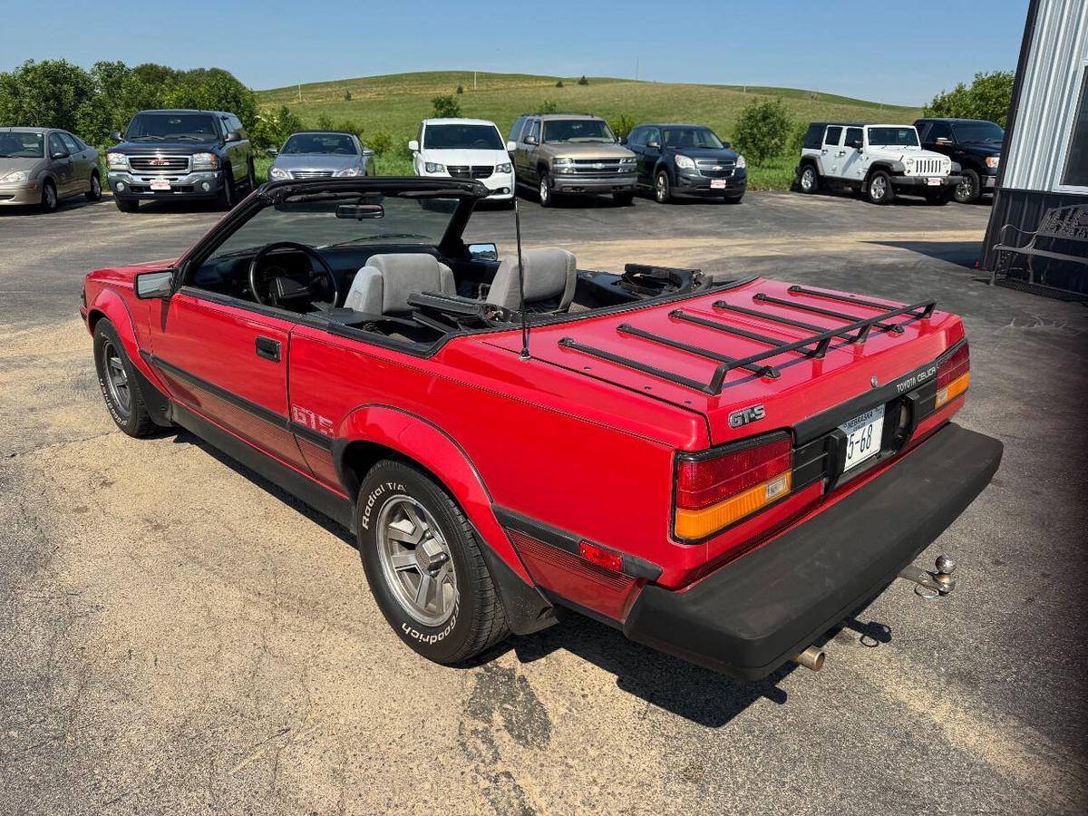 Toyota-celica-1984-red-30