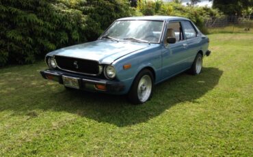 Toyota-corolla-1976-1