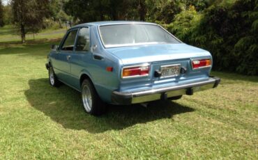 Toyota-corolla-1976-2