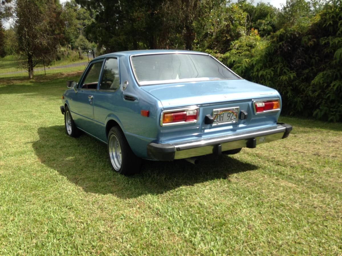 Toyota-corolla-1976-2