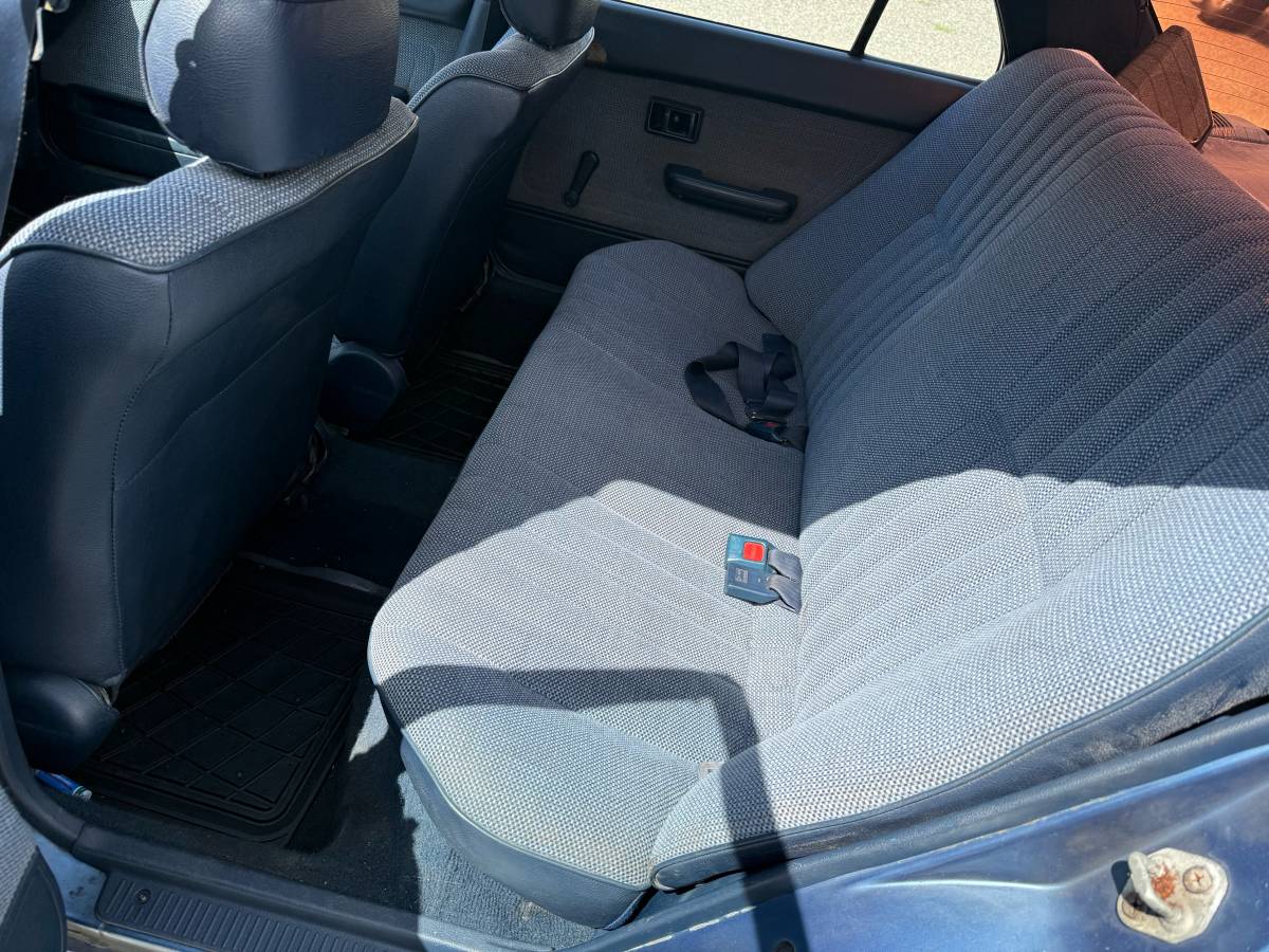 Toyota-corolla-1988-blue-5