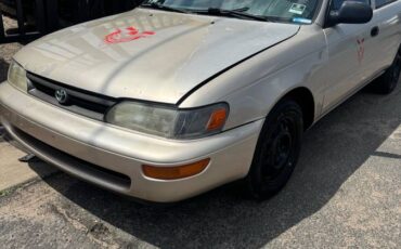 Toyota-corolla-1995-brown-1