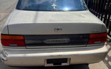 Toyota-corolla-1995-brown-3