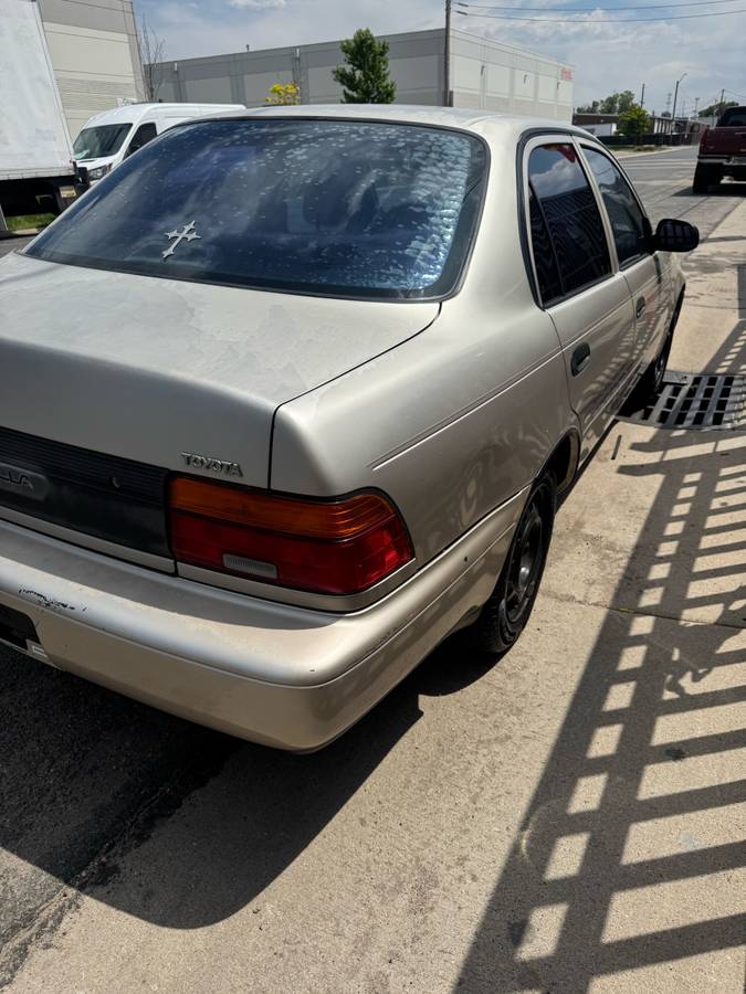 Toyota-corolla-1995-brown-4