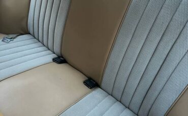 Toyota-corona-1977-white-16