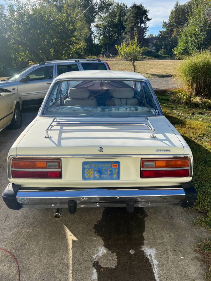 Toyota-corona-1977-white-4