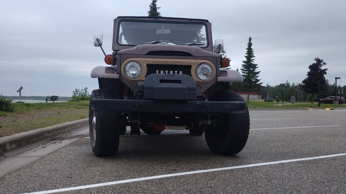 Toyota-fj40-land-cruiser-1971-brown-14