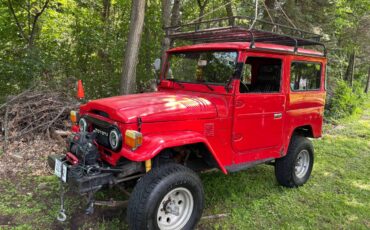 Toyota-fj40-landcruiser-1978-red-10