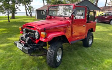 Toyota-fj40-landcruiser-1978-red-12