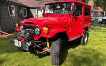 Toyota-fj40-landcruiser-1978-red-15